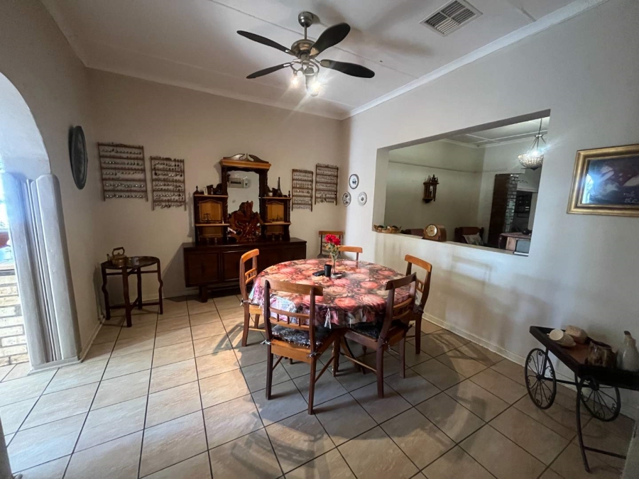 4 Bedroom Property for Sale in Kanoneiland Northern Cape